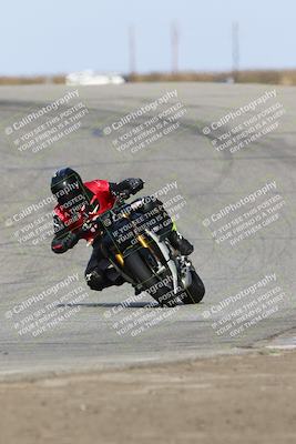 media/Nov-26-2023-TrackDaz (Sun) [[64ad8cfd8f]]/Mock Race/Outside Grapevine/